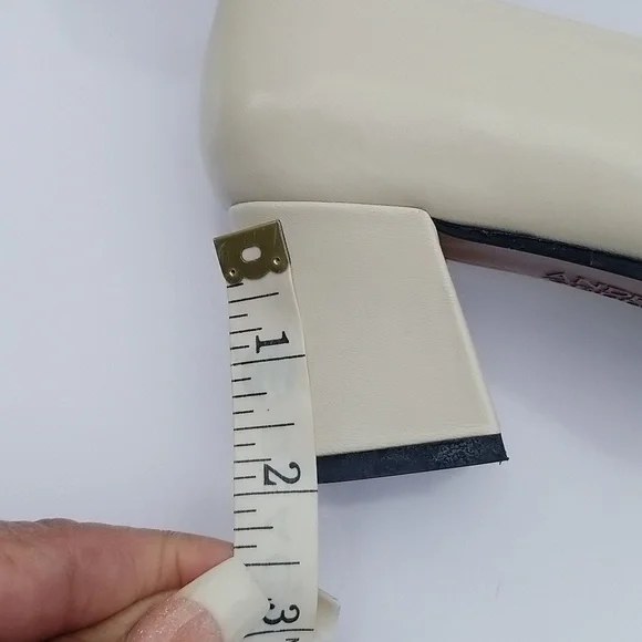 Andrew Geller Magic Women's Bliss Bone Pumps 6.5 M - Picture 8 of 8